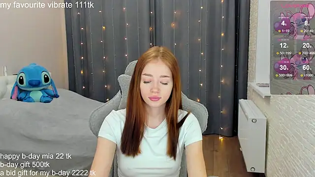 Hot Mia  online show from January 21, 2025, 12:29 pm