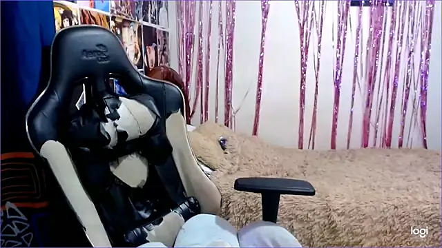 JINX 26 online show from February 14, 2025, 12:30 am