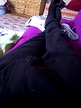 Yaramaz331 online show from April 15, 2026, 1:37 pm