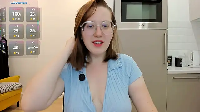 Snapshot of Charmy_Gracy chatting on July 11, 2026, 10:59 am Charmy Gracy online show from July 11, 2026, 10:59 am