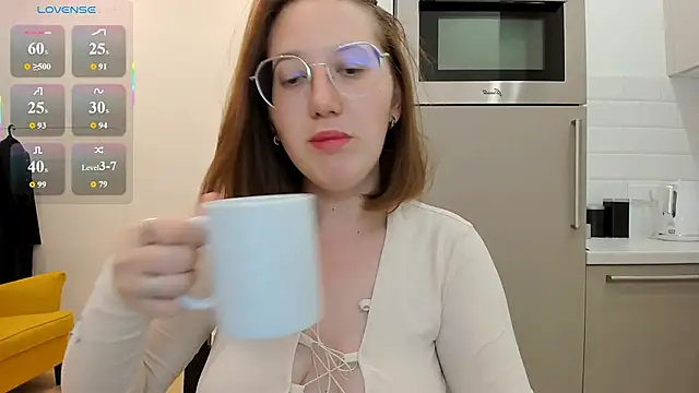 Snapshot of Charmy_Gracy chatting on June 29, 2026, 9:27 am Charmy Gracy online show from June 29, 2026, 9:27 am