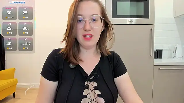 Snapshot of Charmy_Gracy chatting on July 20, 2026, 11:01 am Charmy Gracy online show from July 20, 2026, 11:01 am