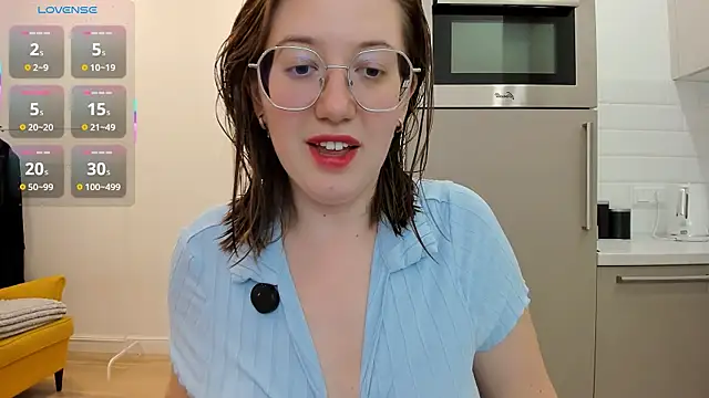 Snapshot of Charmy_Gracy chatting on July 24, 2026, 9:27 am Charmy Gracy online show from July 24, 2026, 9:27 am