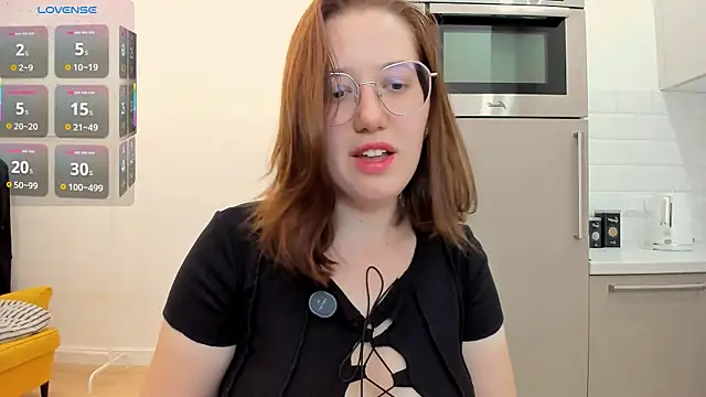 Snapshot of Charmy_Gracy chatting on July 17, 2026, 11:07 am Charmy Gracy online show from July 17, 2026, 11:07 am