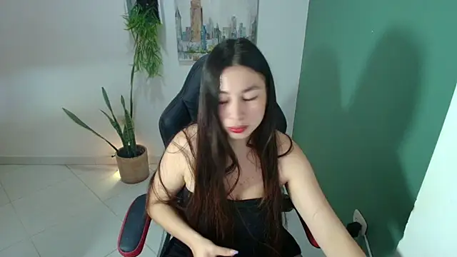 Snapshot of bella_99_ chatting on December 5, 2025, 12:26 pm bella 99 online show from December 5, 2025, 12:26 pm