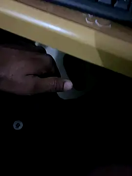 Snapshot of MALEHYPER chatting on September 15, 2025, 5:46 pm MALEHYPER online show from September 15, 2025, 5:46 pm