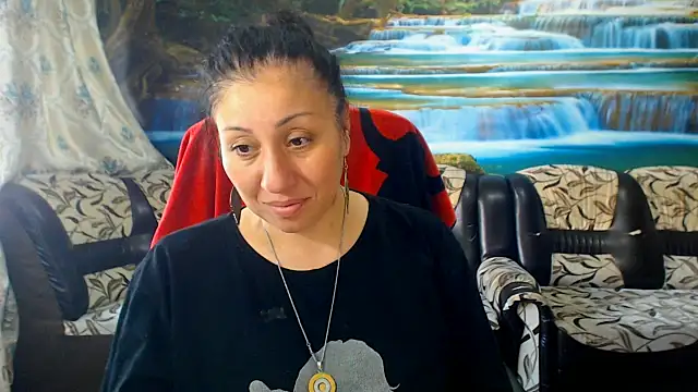 MoistMady online show from June 3, 2026, 8:15 am