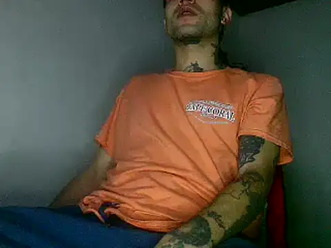 Christian Stiven1 online show from April 15, 2026, 9:48 pm