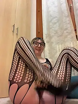 vanda26hot online show from April 21, 2026, 9:49 am