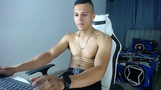 Snapshot of DavidAngell7 chatting on March 2, 2025, 5:44 am DavidAngell7 online show from March 2, 2025, 5:44 am