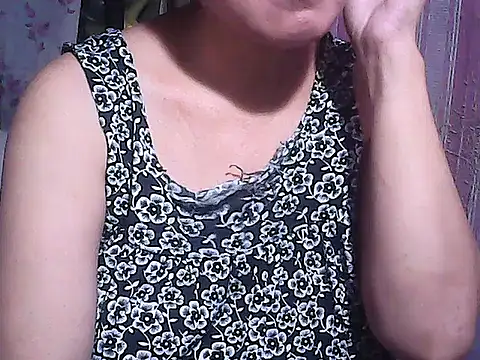 Snapshot of sweetsosie18 chatting on October 26, 2025, 1:00 pm sweetsosie18 online show from October 26, 2025, 1:00 pm