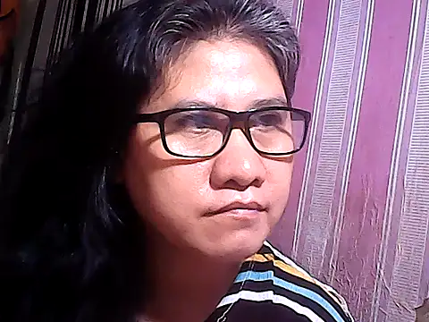 Snapshot of sweetsosie18 chatting on November 19, 2025, 4:12 am sweetsosie18 online show from November 19, 2025, 4:12 am