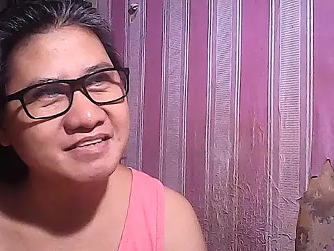 Snapshot of sweetsosie18 chatting on November 23, 2025, 11:37 pm sweetsosie18 online show from November 23, 2025, 11:37 pm