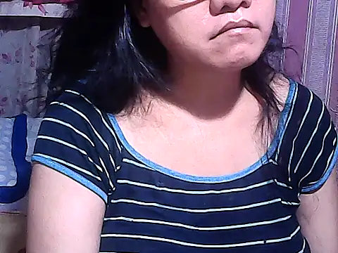 Snapshot of sweetsosie18 chatting on November 21, 2025, 6:29 pm sweetsosie18 online show from November 21, 2025, 6:29 pm