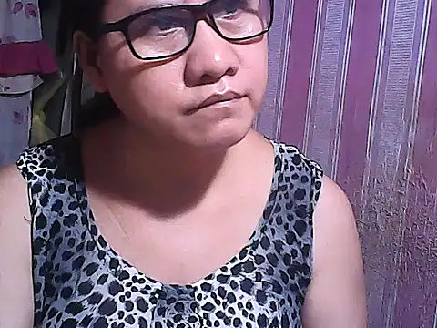 Snapshot of sweetsosie18 chatting on November 12, 2025, 11:08 pm sweetsosie18 online show from November 12, 2025, 11:08 pm