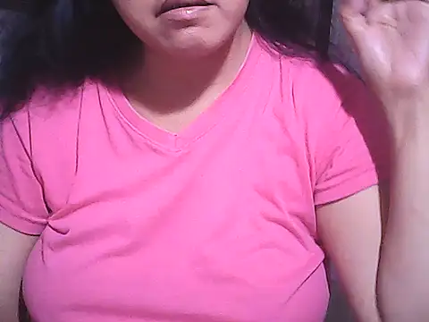 Snapshot of sweetsosie18 chatting on November 18, 2025, 3:43 am sweetsosie18 online show from November 18, 2025, 3:43 am