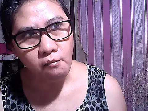 Snapshot of sweetsosie18 chatting on November 7, 2025, 9:25 am sweetsosie18 online show from November 7, 2025, 9:25 am