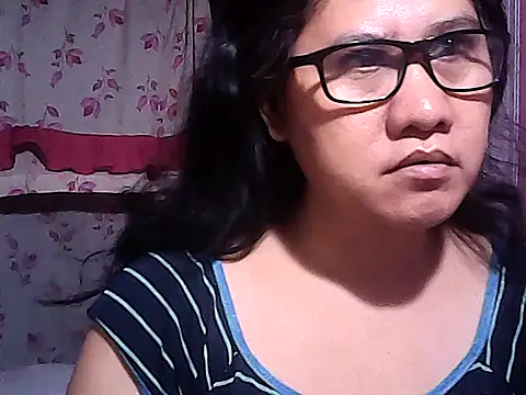 Snapshot of sweetsosie18 chatting on November 22, 2025, 7:02 pm sweetsosie18 online show from November 22, 2025, 7:02 pm