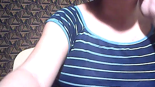 sweetsosie18 online show from March 26, 2026, 4:11 am