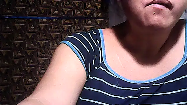 sweetsosie18 online show from March 24, 2026, 2:17 pm