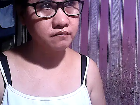 Snapshot of sweetsosie18 chatting on November 9, 2025, 9:57 am sweetsosie18 online show from November 9, 2025, 9:57 am