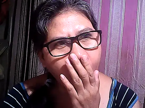 Snapshot of sweetsosie18 chatting on November 27, 2025, 5:41 am sweetsosie18 online show from November 27, 2025, 5:41 am