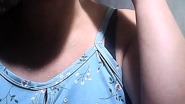 Snapshot of sweetsosie18 chatting on December 15, 2025, 5:46 am sweetsosie18 online show from December 15, 2025, 5:46 am