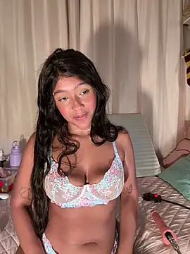 Kaiisa  online show from April 14, 2026, 9:42 pm