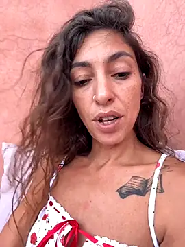 amanilouve online show from September 8, 2025, 4:50 pm