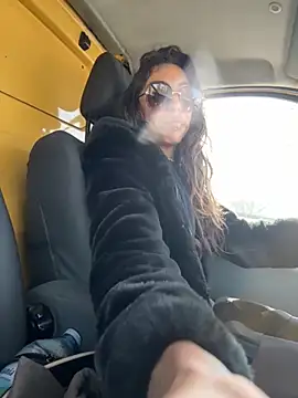 amanilouve online show from March 5, 2026, 10:12 am