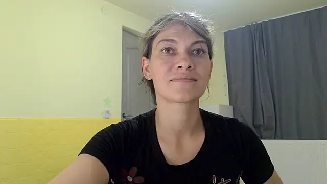 Snapshot of MercyLove chatting on September 21, 2025, 2:22 pm MercyLove online show from September 21, 2025, 2:22 pm