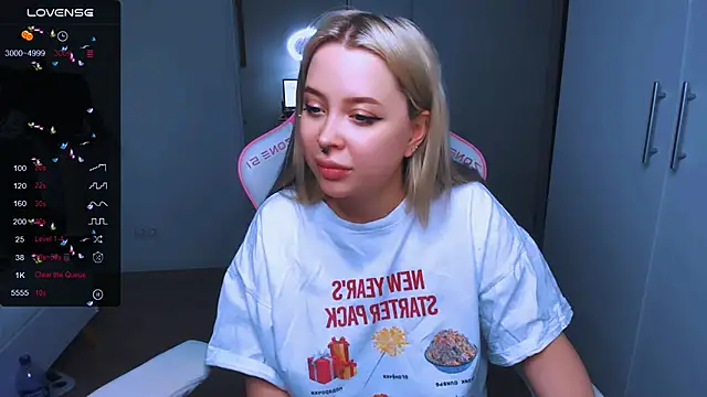 MonaLauu online show from January 31, 2025, 2:39 pm