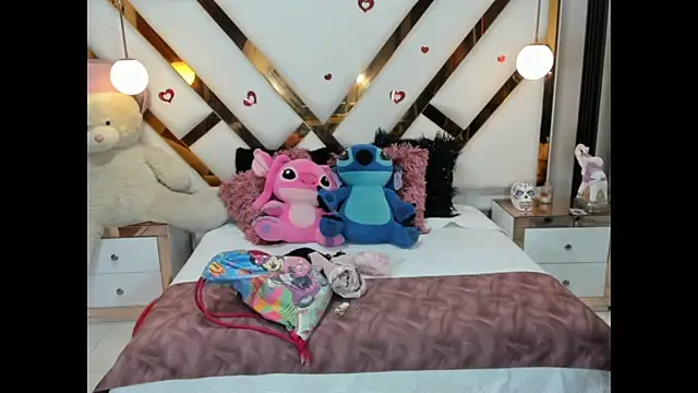 Snapshot of lady_Ary_xx chatting on September 24, 2025, 8:15 pm lady Ary xx online show from September 24, 2025, 8:15 pm