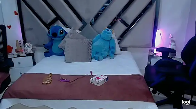 Snapshot of lady_Ary_xx chatting on February 26, 2025, 10:36 pm lady Ary xx online show from February 26, 2025, 10:36 pm