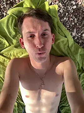 alex2p12 online show from June 11, 2026, 3:53 pm