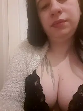 Snapshot of Tinka-Bella-Privat chatting on April 28, 2026, 4:06 am Tinka-Bella-Privat online show from April 28, 2026, 4:06 am