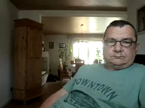 Snapshot of Nobbie444 chatting on May 23, 2026, 10:03 am Nobbie444 online show from May 23, 2026, 10:03 am