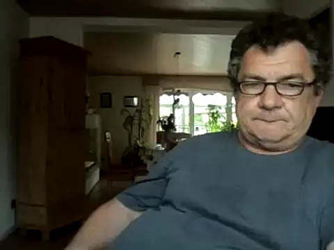 Snapshot of Nobbie444 chatting on May 4, 2026, 12:52 pm Nobbie444 online show from May 4, 2026, 12:52 pm