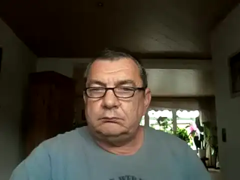 Snapshot of Nobbie444 chatting on June 11, 2026, 12:24 pm Nobbie444 online show from June 11, 2026, 12:24 pm