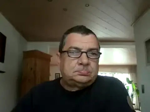 Snapshot of Nobbie444 chatting on June 9, 2026, 7:42 am Nobbie444 online show from June 9, 2026, 7:42 am