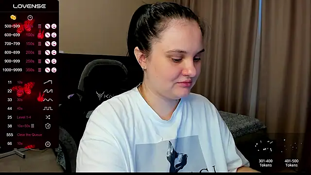 Snapshot of AlanaBrox chatting on October 27, 2025, 12:17 pm AlanaBrox online show from October 27, 2025, 12:17 pm