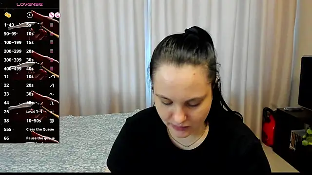 Snapshot of AlanaBrox chatting on April 30, 2026, 1:51 pm AlanaBrox online show from April 30, 2026, 1:51 pm