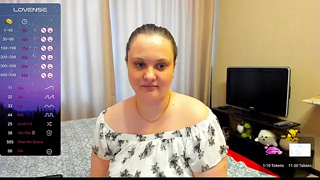 Snapshot of AlanaBrox chatting on March 5, 2025, 10:11 am AlanaBrox online show from March 5, 2025, 10:11 am