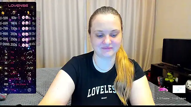 Snapshot of AlanaBrox chatting on February 5, 2025, 11:12 am AlanaBrox online show from February 5, 2025, 11:12 am