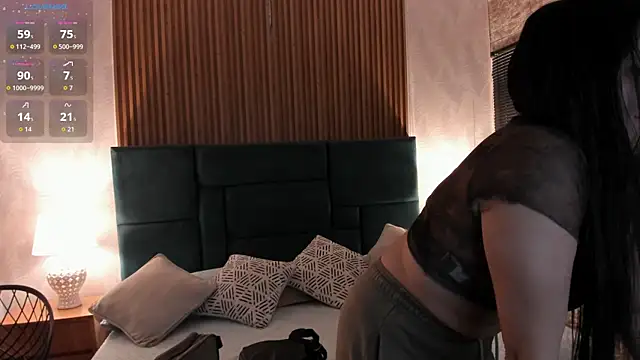 Snapshot of Kareena_chopra chatting on October 17, 2025, 12:29 pm Kareena chopra online show from October 17, 2025, 12:29 pm