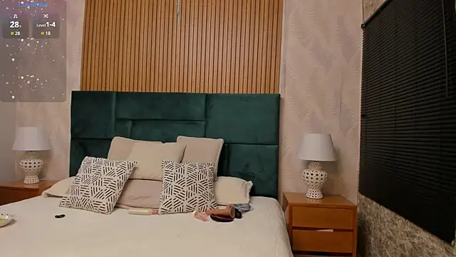 Snapshot of Kareena_chopra chatting on November 14, 2025, 12:31 pm Kareena chopra online show from November 14, 2025, 12:31 pm