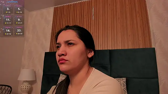 Snapshot of Kareena_chopra chatting on November 15, 2025, 12:42 pm Kareena chopra online show from November 15, 2025, 12:42 pm