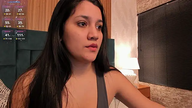 Snapshot of Kareena_chopra chatting on October 30, 2025, 12:36 pm Kareena chopra online show from October 30, 2025, 12:36 pm