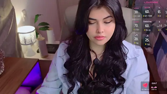 Alyaa s online show from May 24, 2026, 2:33 am