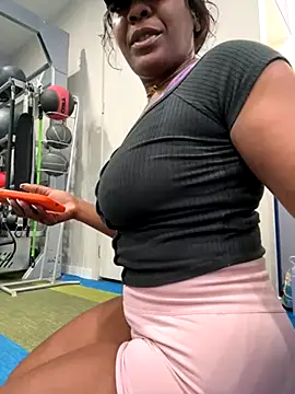 Snapshot of TilaTotti chatting on November 22, 2025, 8:35 am TilaTotti online show from November 22, 2025, 8:35 am